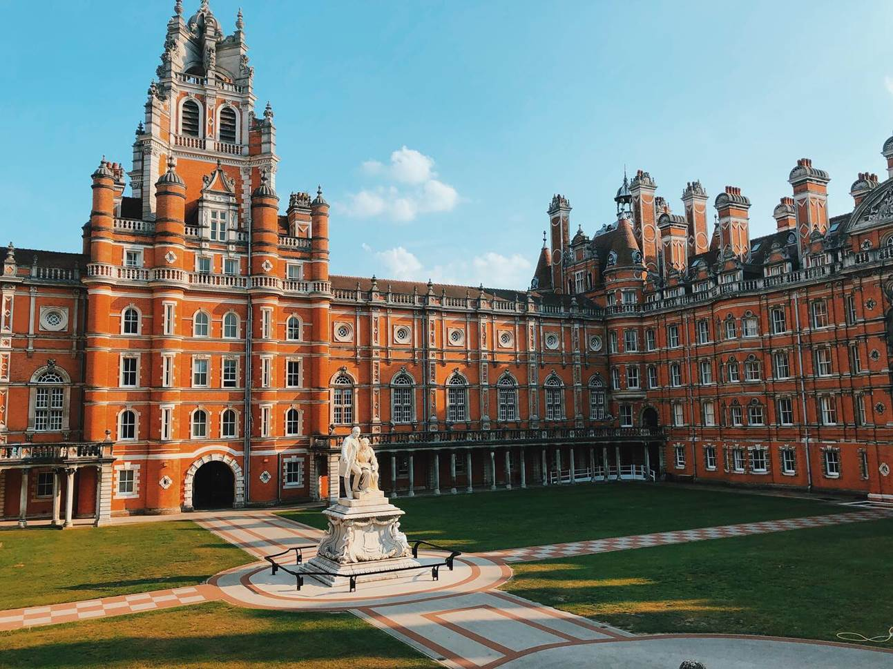 RHUL campus